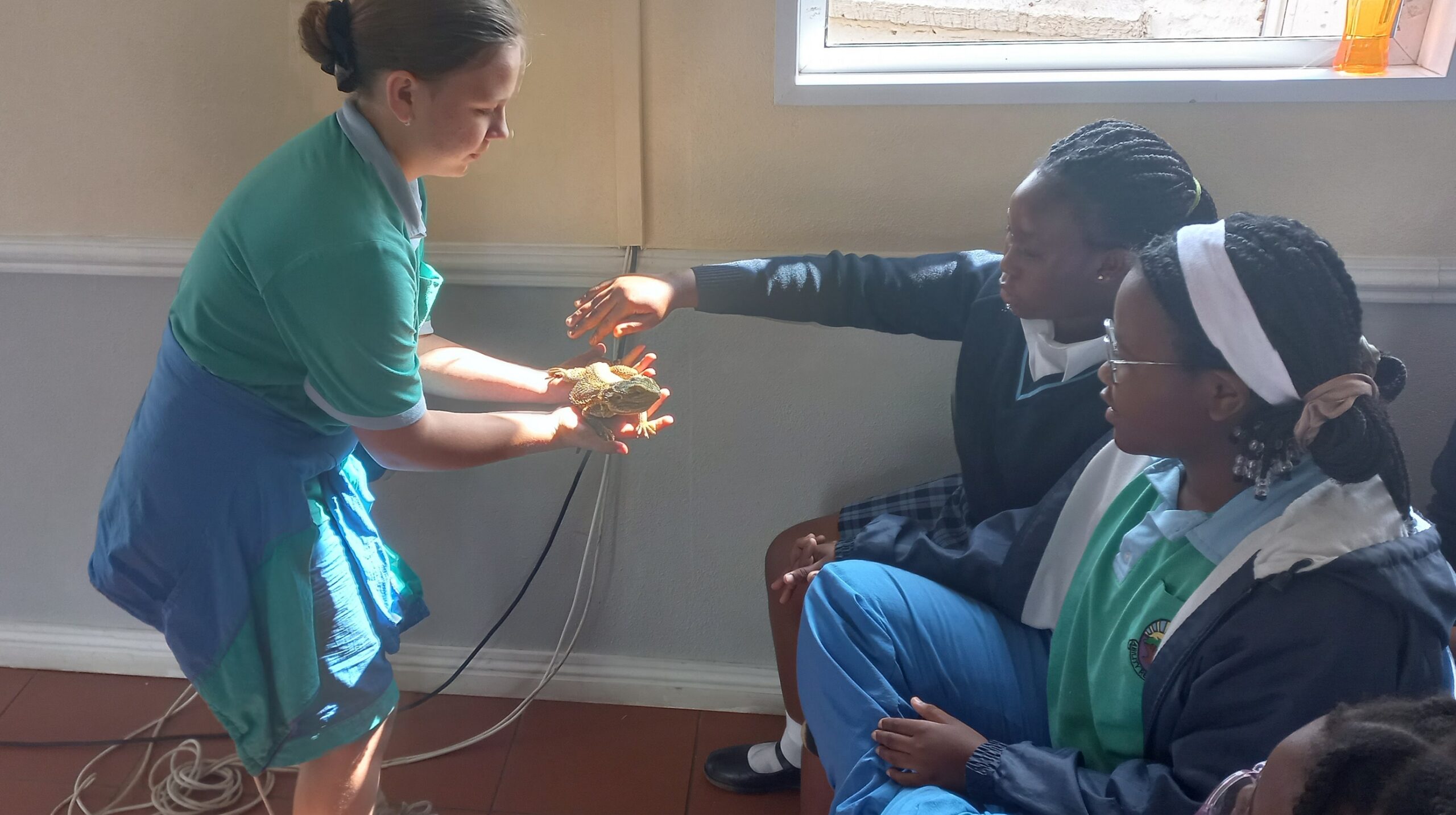 Summerhill Prep students meet the Mobile Zoo